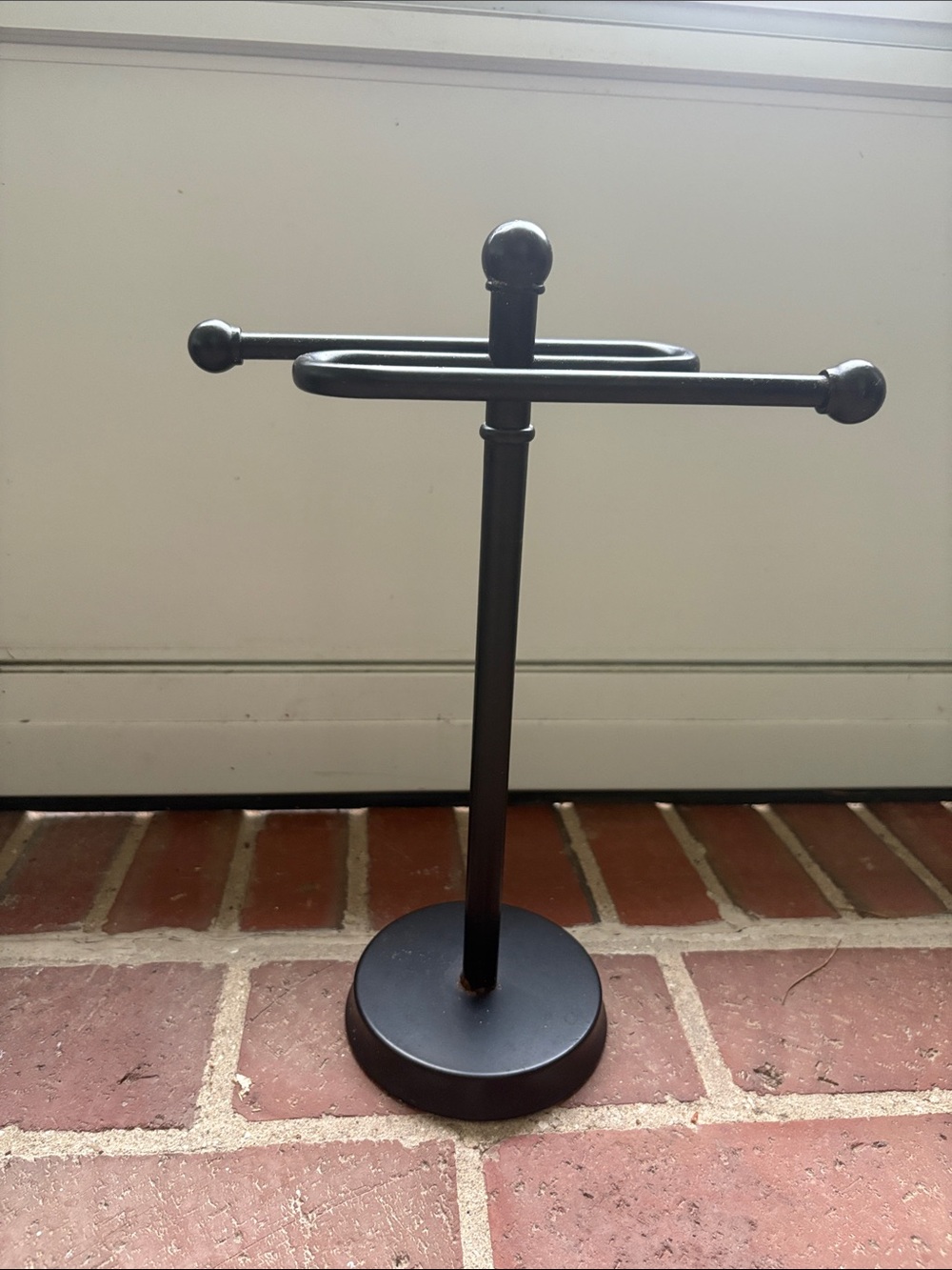 Black Metal Bathroom Towel Stand with Double Arm